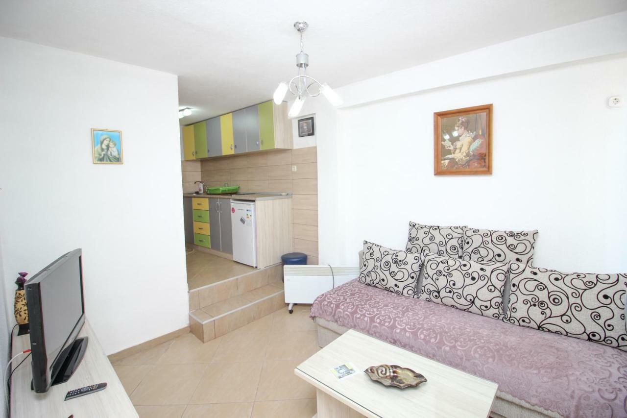Apartmani Mishe Vevčani Exteriér fotografie